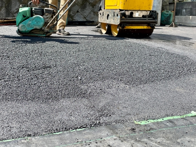 アスファルト舗装工事