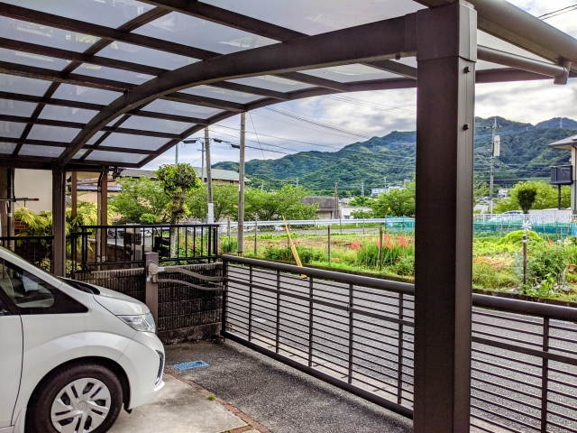 カーポートの撤去